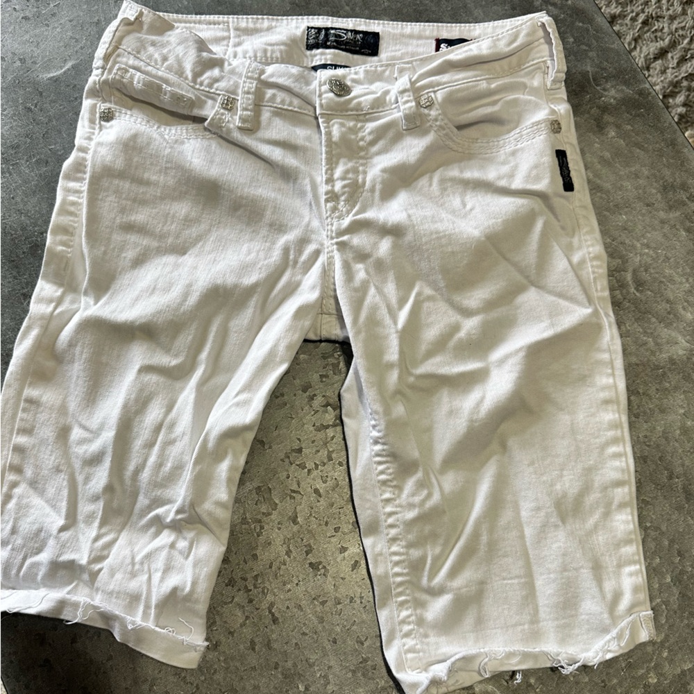 White Bermuda shorts